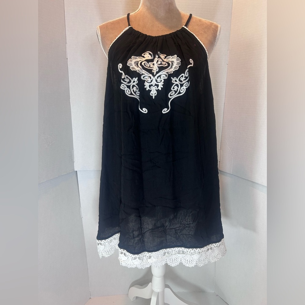 Suzanne Betro Black Halter tunic with White Embroidery